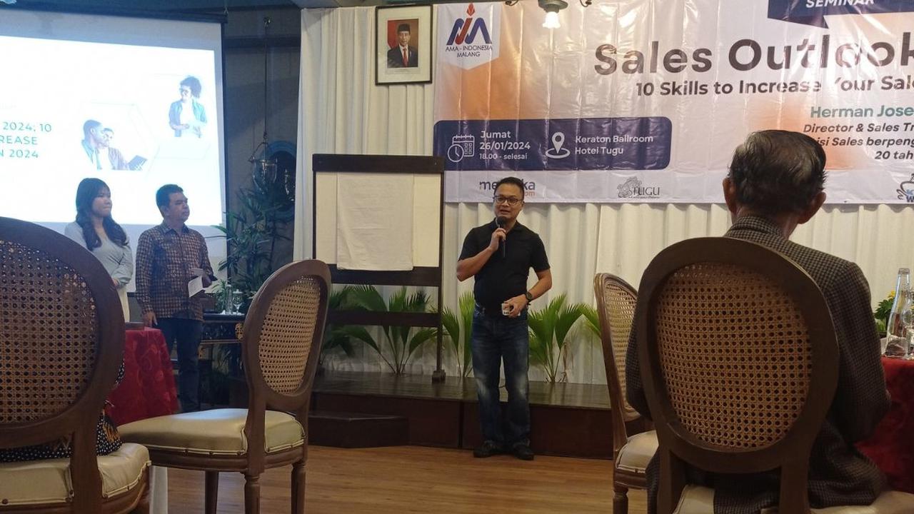 Acara dibuka dengan sambutan dari Sunjoyo Sukowijoyo, yang juga menjabat sebagai Excecutive VP AMA Malang. Kemudian dilanjutkan dengan pemaparan Herman Josep Seowono terkait cara meningkatkan sales.