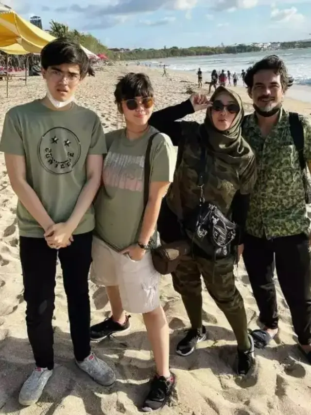 Teddy Syach (Instagram/@rinagunawan74)