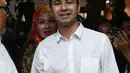 Pada tanggal 4 November 2015 ini Raffi Ahmad memberikan keterangan pers mengenai permintaan maafnya secara terbuka kepada para wartawan. (Nurwahyunan/Bintang.com)
