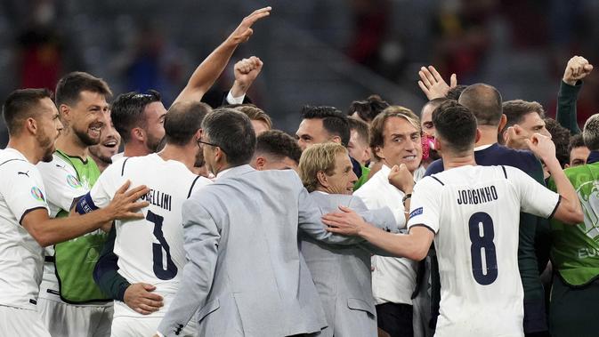 Thousands of fans can be seen getting into the football spirit for the highly anticipated euro 2020 game. Rapor Pemain Timnas Italia Saat Kalahkan Belgia di ...