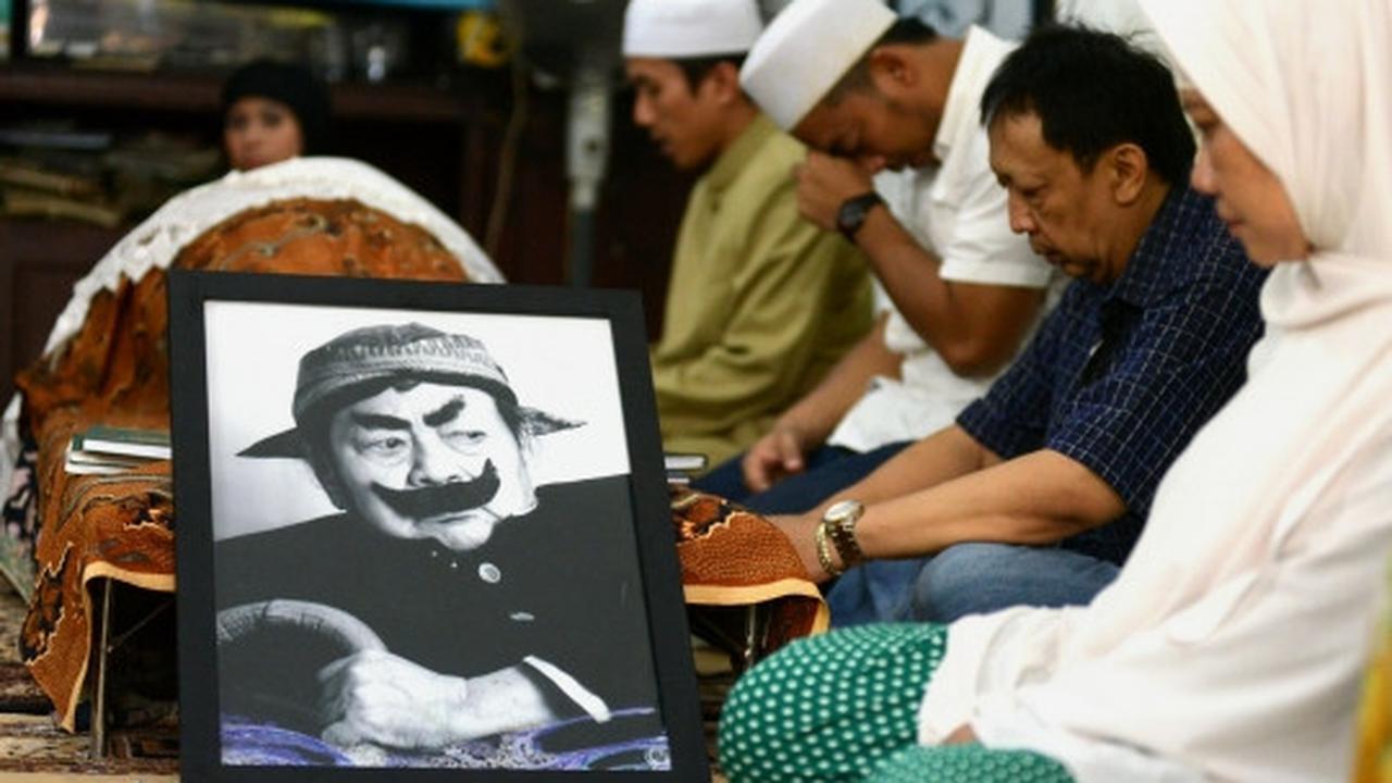 Suasana duka hiasi persemayaman Pak Raden