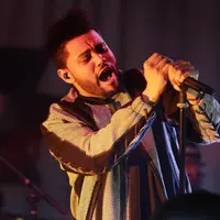 Selena Gomez nampaknya telah memantapkan hati memilih The Weeknd sebagai pendamping hidupnya. Keseriusan semakin terlihat ketika kabar tersiar bahwa Selena akan segera memperkenalkan The Weeknd ke keluargannya. (AFP/Bintang.com)