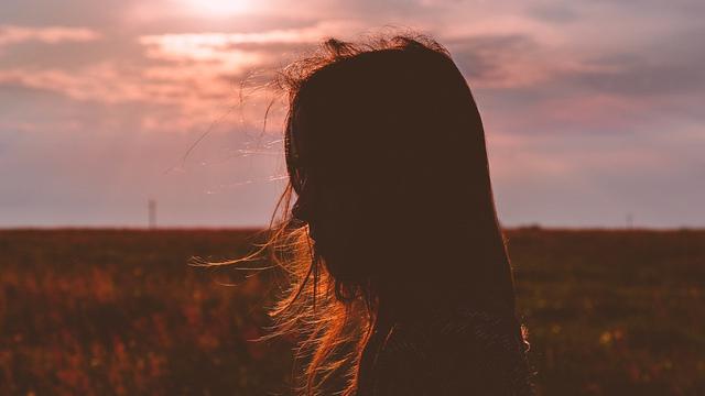 Kata-kata Sindiran Bahasa Jawa untuk Sahabat Penghianat