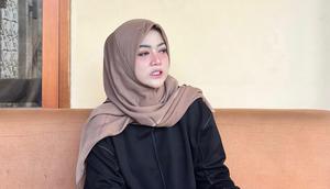 Nama istri Wali Kota Cilegon Alfi Rizki Aghnia Robinsar. (Liputan6.com/ Yandhi Deslatama)