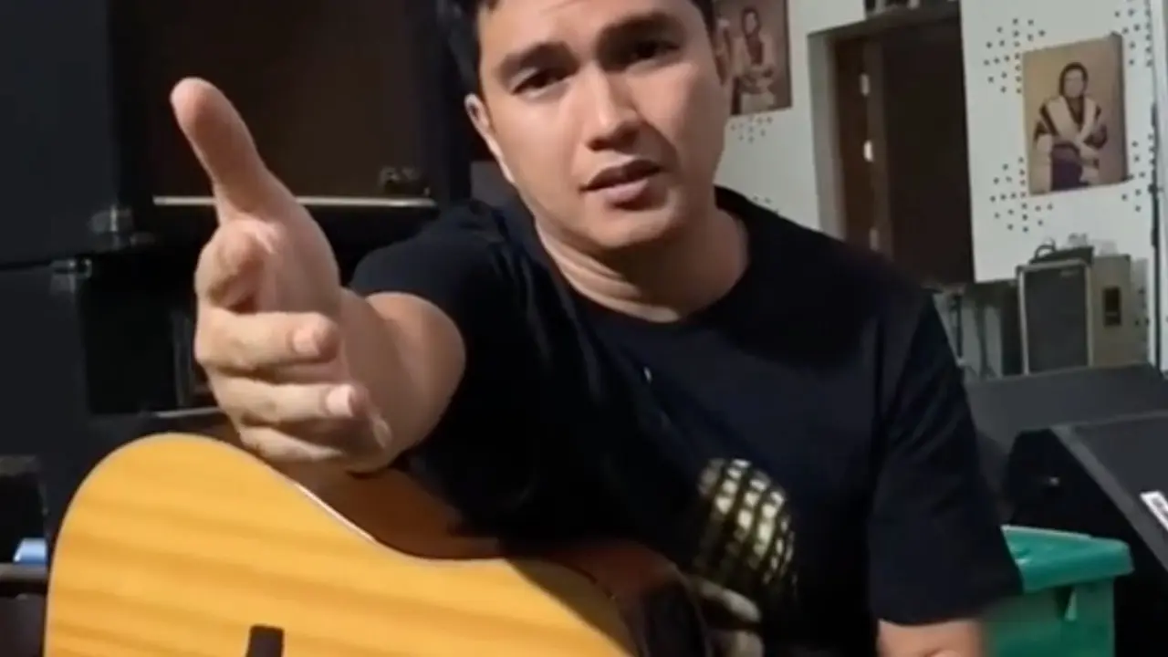 Video Aldi Taher mendukung dan mendoakan Giant Jay saat merilis single baru. (Foto: Dok. TikTok Giant Jay)