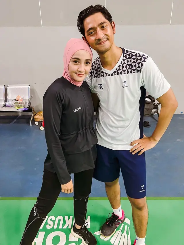 7 Potret Penty Nur Afiani Pemain Misteri Gunung Merapi yang Tampil Sporty