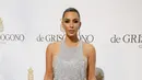 Selebriti Hollywood yang penuh kontroversial, siapa lagi kalau bukan Kim Kardashian. Istri dari rapper Kanye West ini tak ada rasa bosan untuk mengunggah foto seksinya di media sosial instagram. (AFP/Bintang.com)