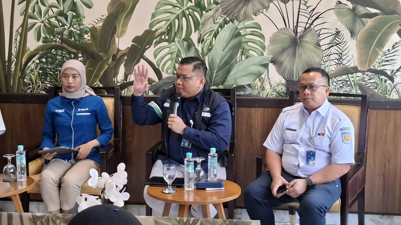 Group Head of Commercial Shipping Business ASDP, Rizki Dwianda, dalam diskusi media di Jakarta, Rabu (29/7/2026). (Liputan6.com/Arief)