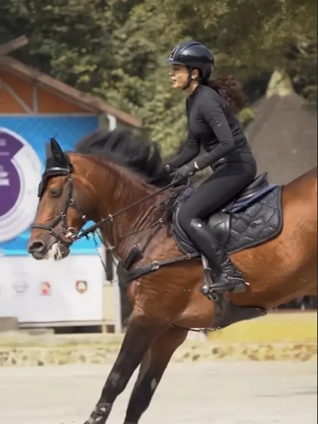 Nabila Syakieb berkuda (Instagram/nsyakieb85)