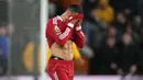 Kekalahan Liverpool membuat mereka gagal mengambil alih posisi keempat sekaligus mengamankan tiket Liga Champions untuk musim depan dari Aston Villa. Kini mereka berjarak tiga poin dari The Villans yang belum memainkan laga pekan ke-29 mereka. (AP Photo/Dave Shopland)