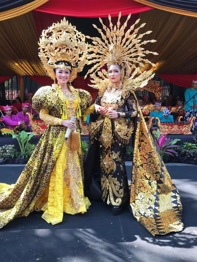 Begini Cantiknya Duo Fitri yang Ikuti Banyuwangi Ethno Carnival 2019