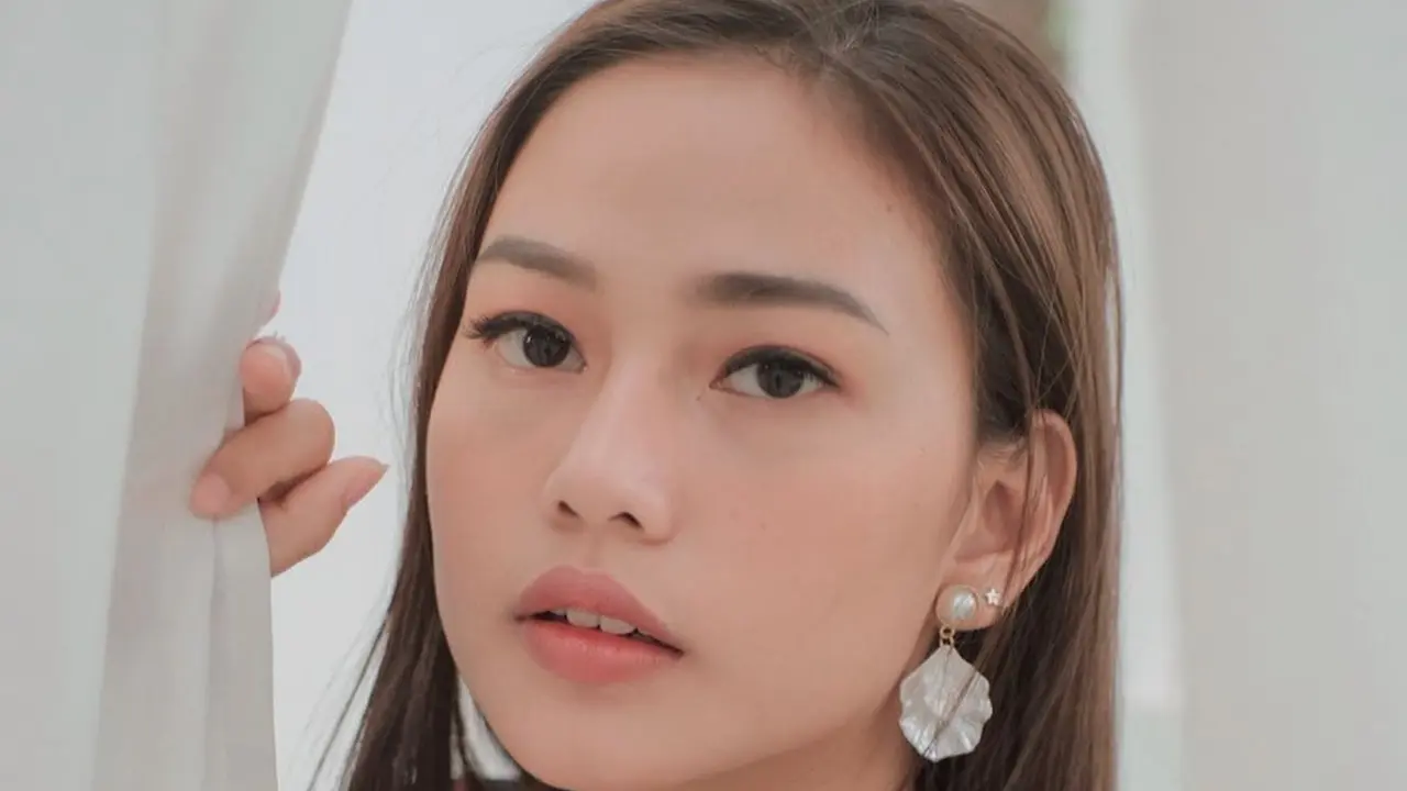 7 Potret Dara Arafah, Selebgram yang Perang Media Sosial dengan Lucinta Luna
