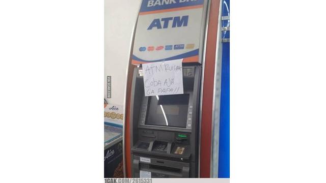 6 Tulisan di ATM Rusak Ini Bikin Geleng Kepala