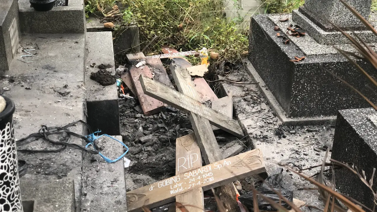 makam salib