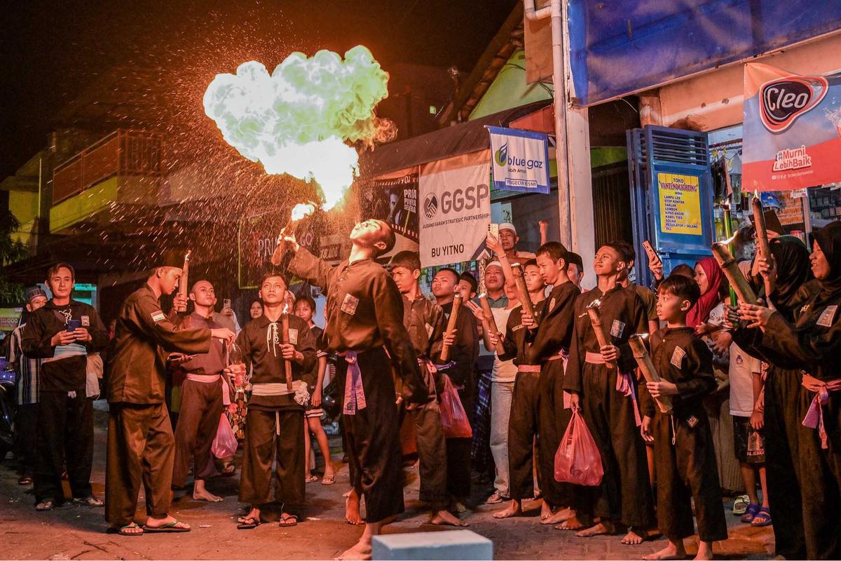 FOTO: Kemeriahan Pawai Obor Menyambut 1 Muharram 1447 H