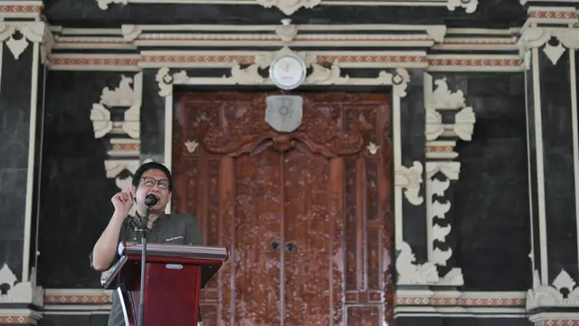 Menteri Desa PPDTT, Abdul Halim Iskandar menyambangi Desa Kukuh Kecamatan Kerambitan Kabupaten Tabanan, Bali