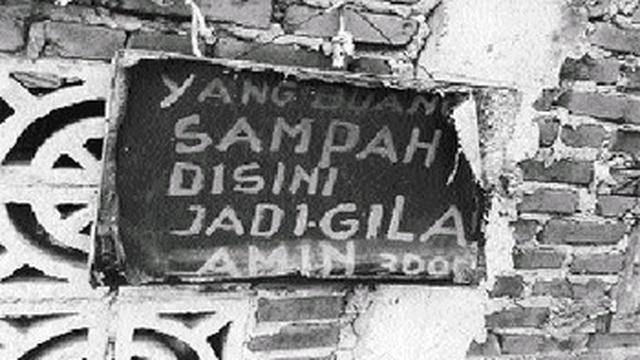 larangan buang sampah unik