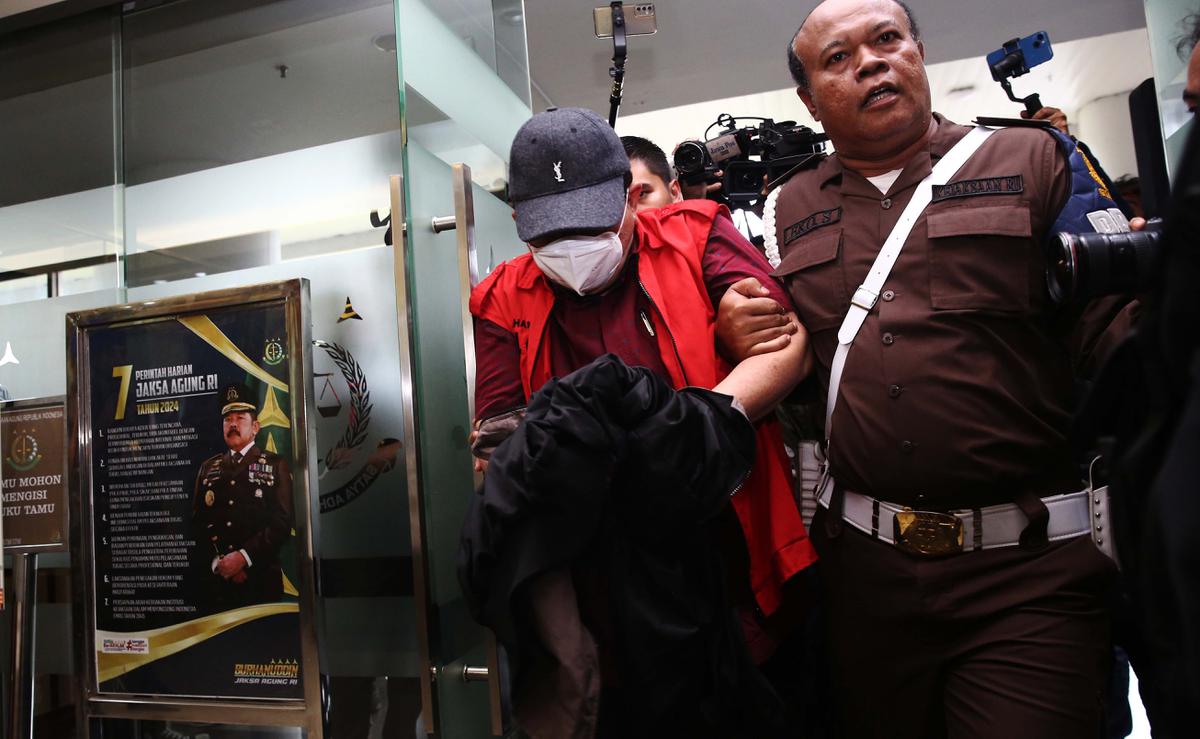 Hakim tersangka suap vonis bebas Ronald Tannur diperiksa Kejagung