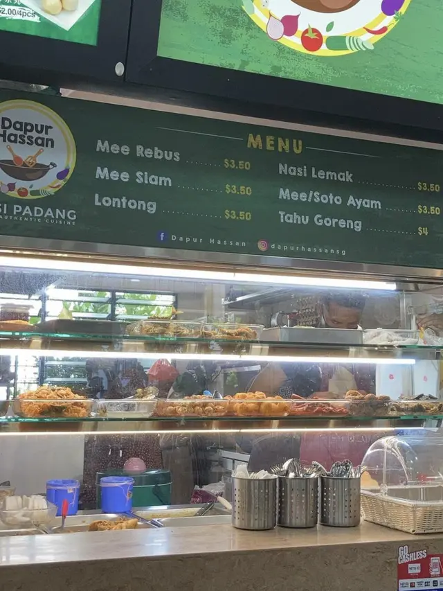 Kiper Singapura di Piala AFF 2020 Jualan Nasi Padang dan Soto Mie
