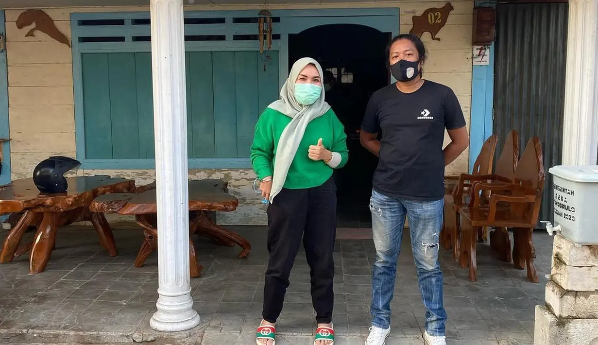 Ibu Ayu Ting Ting (Instagram/mom_ayting92_)