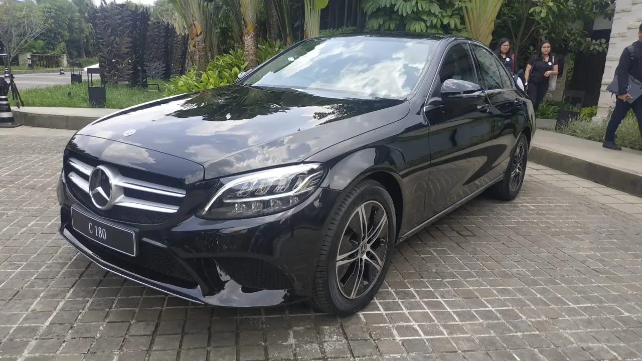 Mercedes-Benz C 180