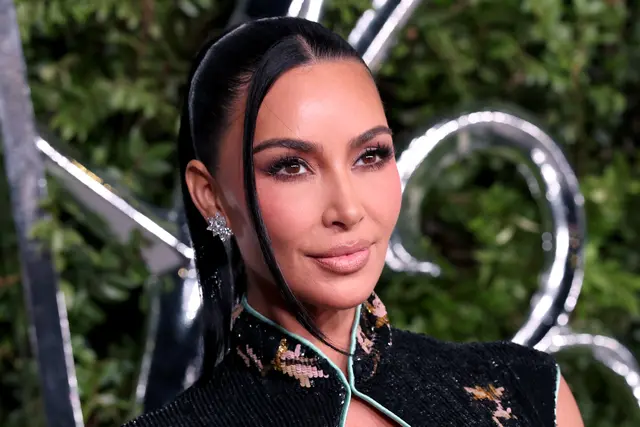 Kim Kardashian Pasang Badan Untuk Anaknya