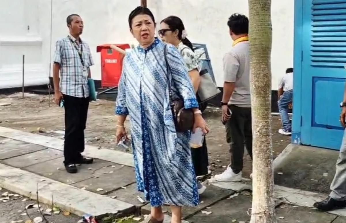 Jelang Persemian Panggung Sanggabuwana, Sejumlah Pintu Keraton Masih Digembok