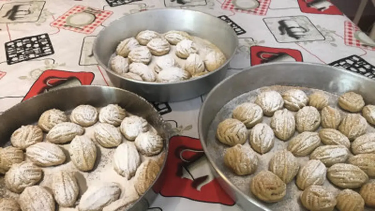 Kue Maamoul adalah makanan khas Idul Fitri dari Lebanon. (iheritage.eu)