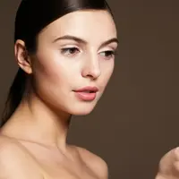 Ilustrasi makeup glowing. (Foto: popxo.com).