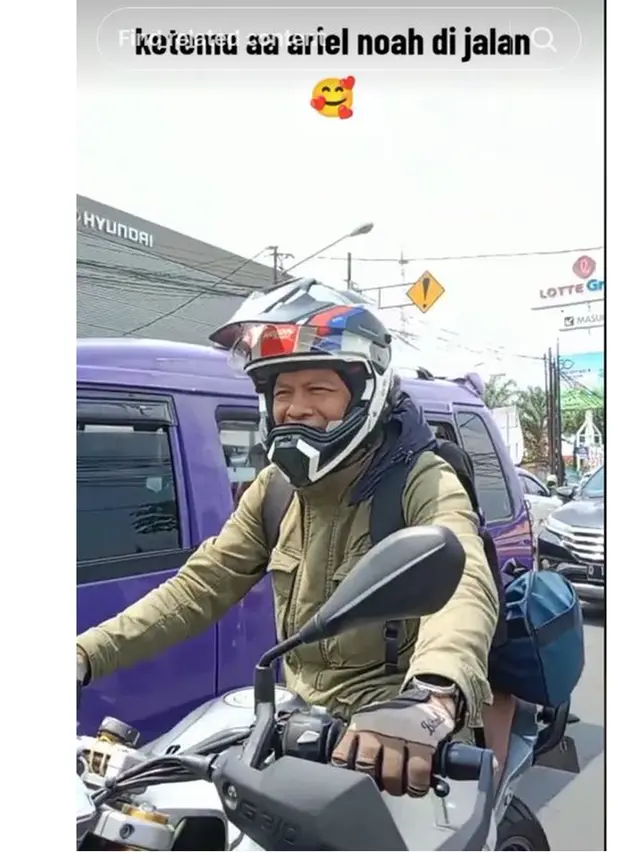 6 Potret Warganet Tak Sengaja Bertemu Artis di Jalan, Bikin Salah Tingkah