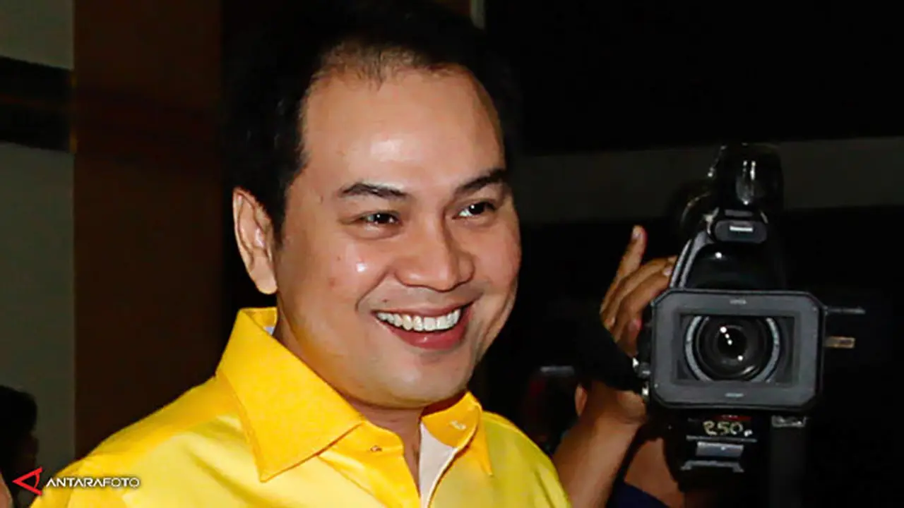 aziz-syamsuddin-130323b.jpg