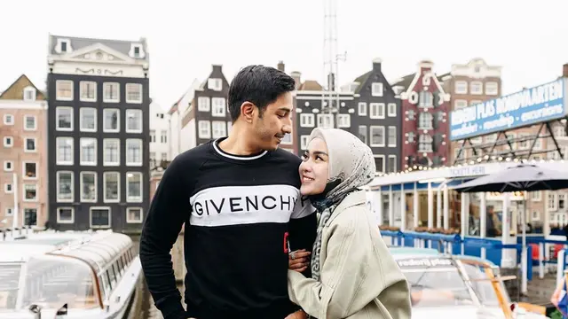 Medina Zein Dikabarkan Jadi Korban KDRT, Ini 6 Potretnya Bareng Suami