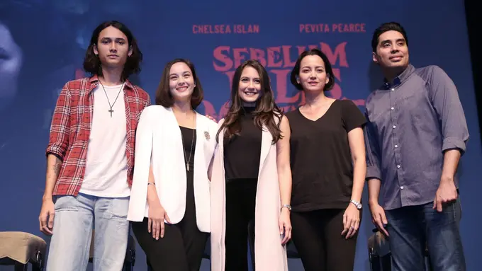 [Bintang] Chelsea Islan dan Pevita Pearce