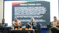 Ketua STIK-P Medan, Sakhyan Asmara, memberi paparan pada Seminar Nasional Melawan Hoaks di Tahun Politik 2024 yang digelar ISKI Sumut di Aula FISIP USU, Kamis (24/8/2023). (HO/ISKI Sumut)