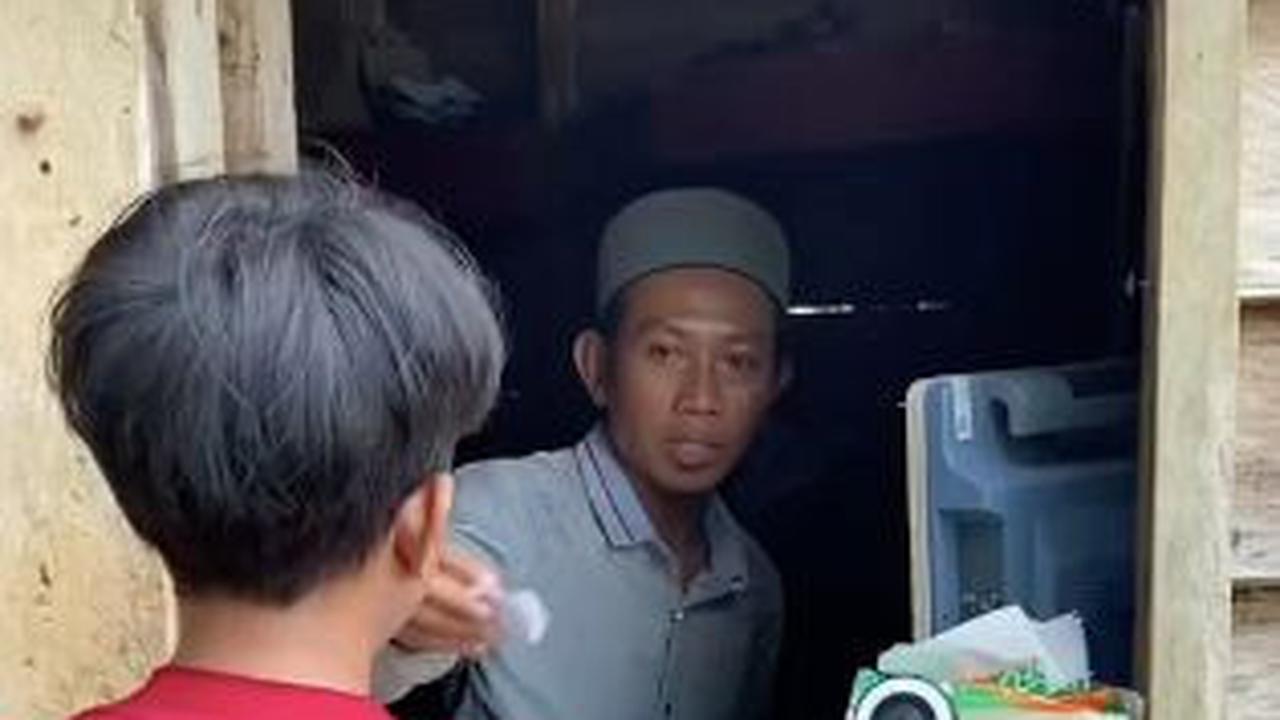 Viral Pria Kaltara Buka 'Jasa Bangunin Sahur' Canggih Banget Bisa Lewat Operator hingga Manual, Penjelasannya Jadi Sorotan