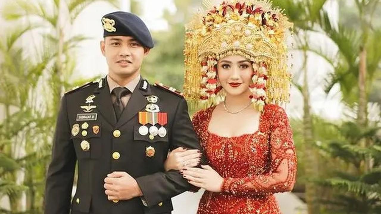 Melihat Tampilan Gagah Suami Febby Rastanty Kenakan Seragam Polisi saat Resepsi Pernikahan dan Pedang Pora