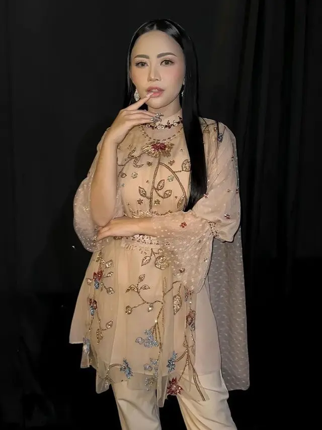 [Fimela] Rachel Vennya