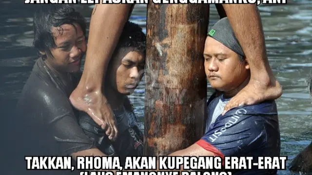 7 Meme Kocak Lomba Panjat Pinang, Ekspresi Pesertanya Bikin Kasihan