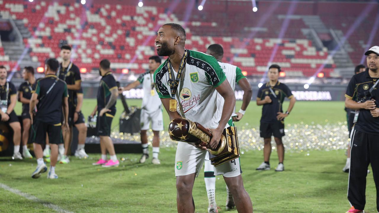 Trofi Piala Presiden Milik Persebaya
