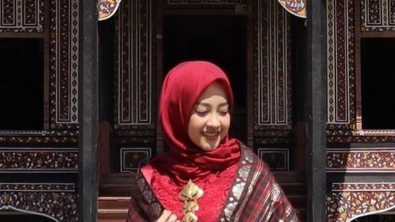Filosofi Kikiek yang Menjadi Hiasan Baju Kurung Basiba