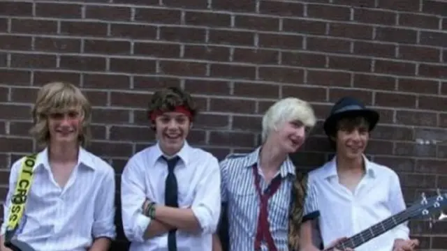 Lucunya Wajah Personel One Direction Semasa Sekolah