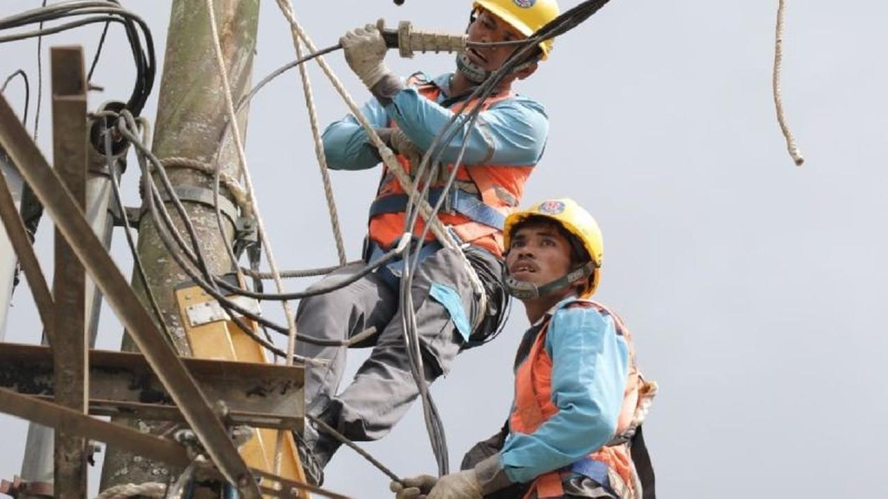PLN Sumut Berhasil Pulihkan Sistem Kelistrikan Sibolga Pasca-Banjir dan Longsor