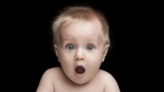 Gambar Baby Lucu dengan Mata yang Indah (sumber: iStock)