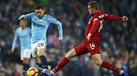 Gelandang Manchester City, Bernardo Silva, turut berkontribusi membawa timnya meraih kemenangan 2-1 atas Liverpool pada laga pekan ke-21 Premier League di Stadion Etihad, Kamis (3/1/2019). (AP Photo/Dave Thompson)