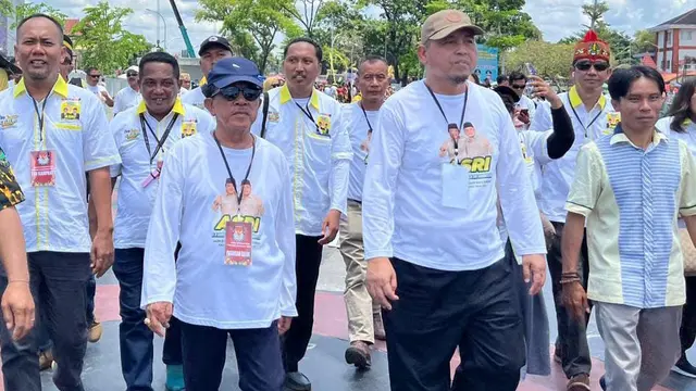 Paslon) Pilgub Kalimantan Tengah (Kalteng) 2024, Abdul Razak dan Sri Suwanto (ASRI), terus bergerilya mengunjungi sekitar 237 titik calon pemilih di 14 Kabupaten. (Liputan6.com/Jayadi Supriadin)