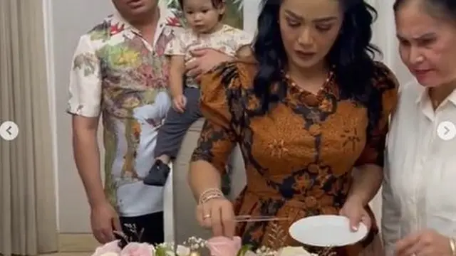 12 Tahun Menikah, Ini 6 Potret Krisdayanti dan Raul Lemos Rayakan Anniversary Sederhana