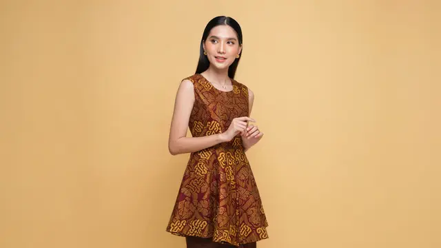 Model Baju Batik Tunik Bawahan Rok