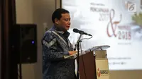 Ketua Bawaslu Abhan memberi sambutan dalam acara diskusi awal tahun bertajuk "Pencapaian 2017 dan Proyeksi 2018" di Jakarta, Kamis (25/1). Sebanyak 65 ditemukan sebagai pelanggaran kode etik dan 156 perundang-undangan. (Liputan6.com/Faizal Fanani)