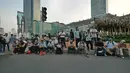 Massa Gerakan Nasional Kedaulatan Rakyat saat unjuk rasa di kawasan Bundaran HI, Jakarta, Selasa (21/5/2019). Dalam aksinya, mereka Bawaslu memeriksa hasil Pemilu 2019 yang dinilai banyak terdaopat kecurangan. (Liputan6.com/Herman Zakharia)