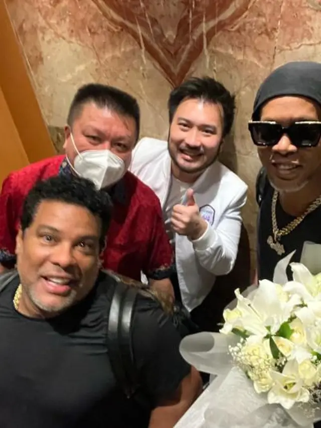 Raffi Ahmad dan Ronaldinho (Instagram/raffinagita1717)